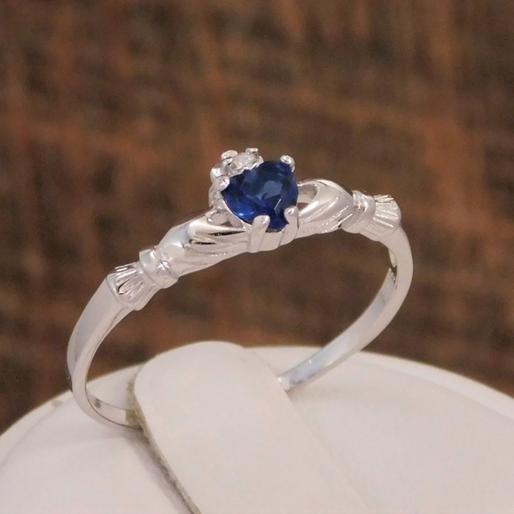 Dainty Irish Claddagh Ring with Blue Sapphire - Picture 3 of 4